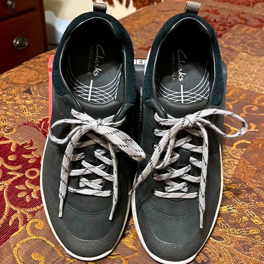 Clarks walking shoes size 7.5